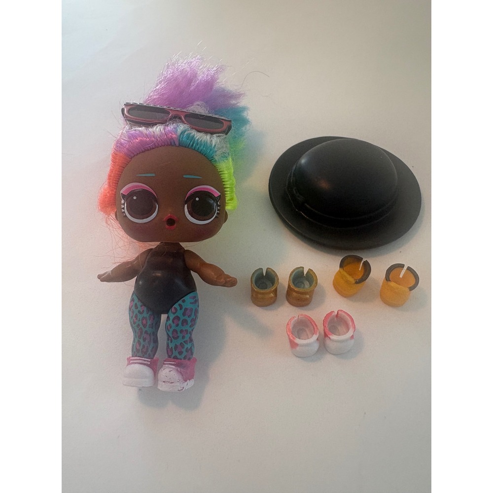LOL Surprise Valley B.B. Doll from #Hairgoals series w‎ hat, 3 pr shoes, glasses